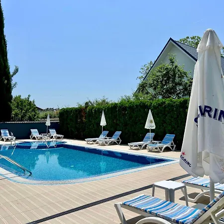 Family Kontesa Hotell Lozenets