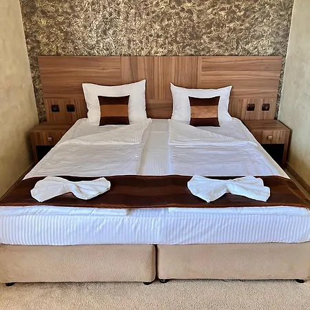 Szálloda Family Kontesa 3*