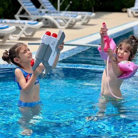 Family Kontesa 3* Lozenec