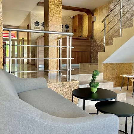 Хотел Family Kontesa Лозенец