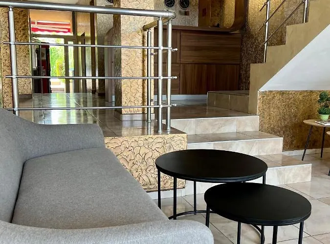 Hotel Family Kontesa 3*