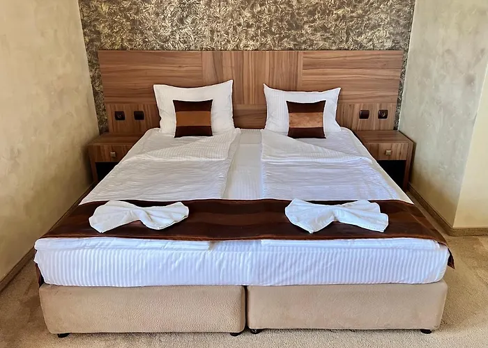 Hotel Family Kontesa 3*